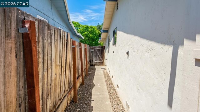 322 Los Cerritos Dr., Vallejo, CA 94589