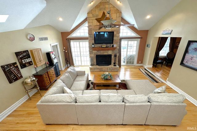 2636 N Peterson Drive, Monticello, IN 47960