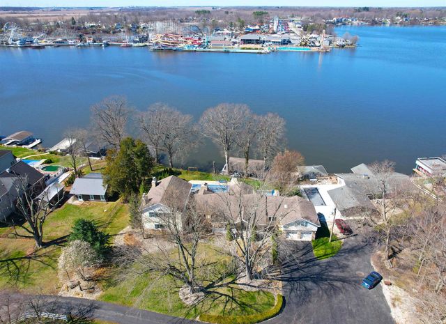 2636 N Peterson Drive, Monticello, IN 47960