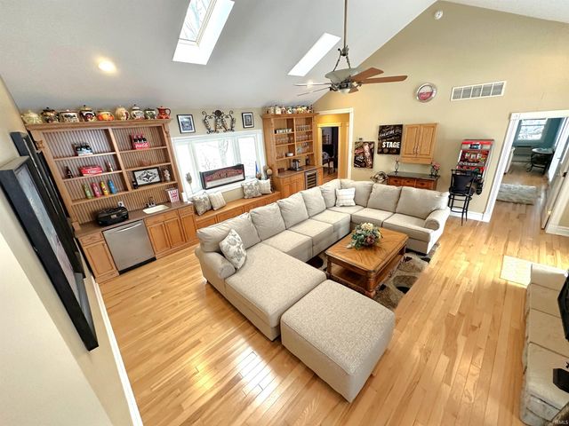 2636 N Peterson Drive, Monticello, IN 47960