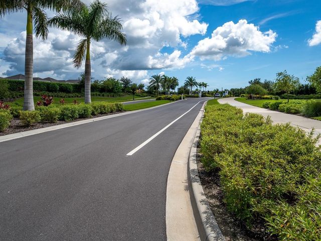 8504 SNOWFALL STREET, Sarasota, FL 34241