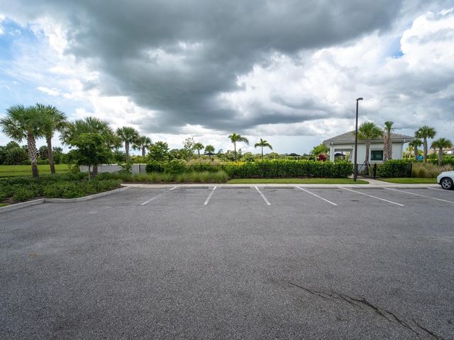 8504 SNOWFALL STREET, Sarasota, FL 34241