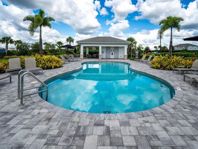 8504 SNOWFALL STREET, Sarasota, FL 34241