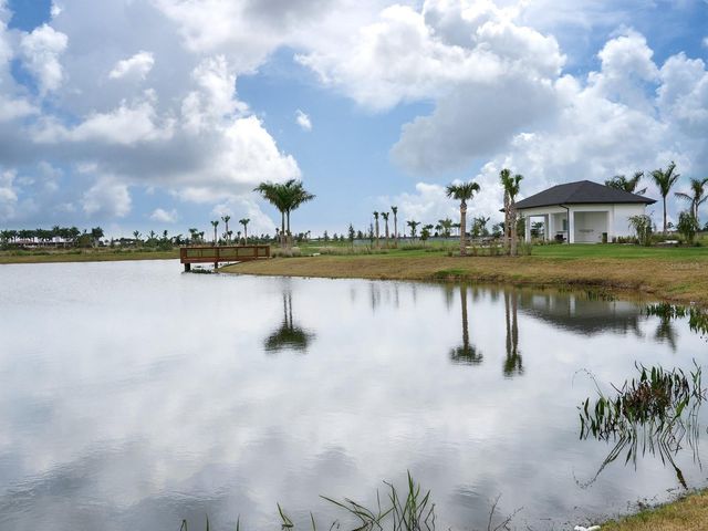 8504 SNOWFALL STREET, Sarasota, FL 34241
