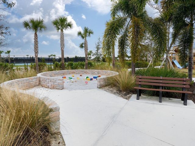 8504 SNOWFALL STREET, Sarasota, FL 34241