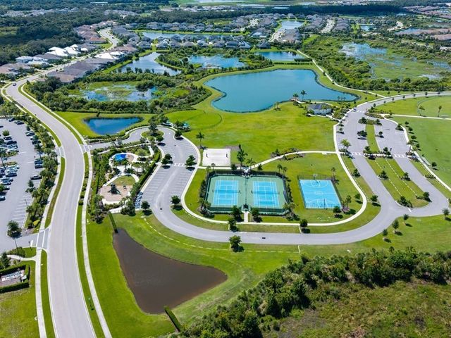 8504 SNOWFALL STREET, Sarasota, FL 34241