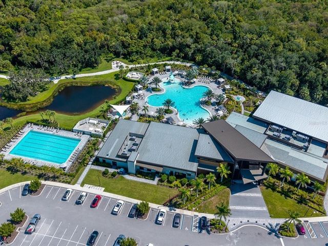 8504 SNOWFALL STREET, Sarasota, FL 34241