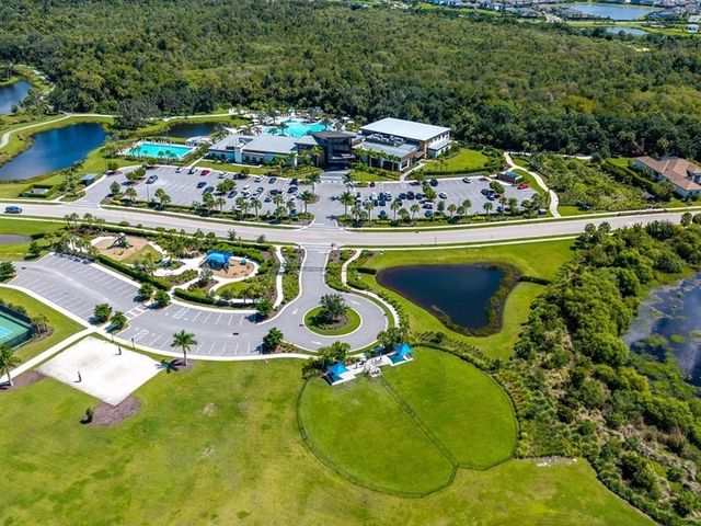 8504 SNOWFALL STREET, Sarasota, FL 34241