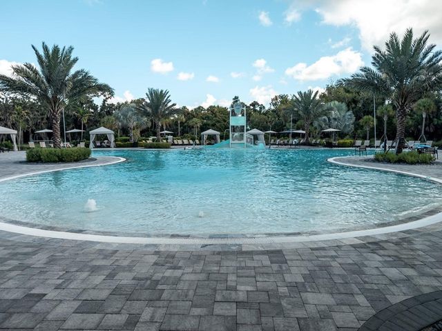 8504 SNOWFALL STREET, Sarasota, FL 34241