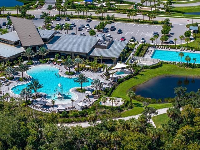 8504 SNOWFALL STREET, Sarasota, FL 34241