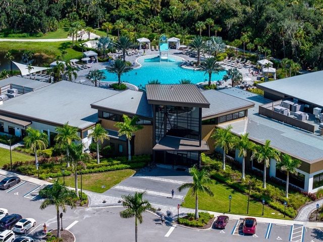 8504 SNOWFALL STREET, Sarasota, FL 34241