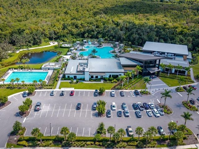 8504 SNOWFALL STREET, Sarasota, FL 34241