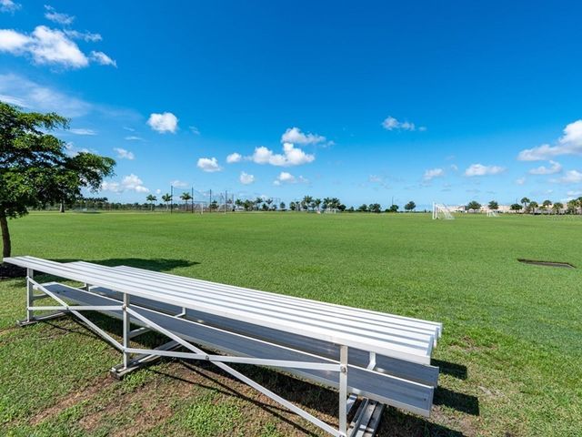 8504 SNOWFALL STREET, Sarasota, FL 34241