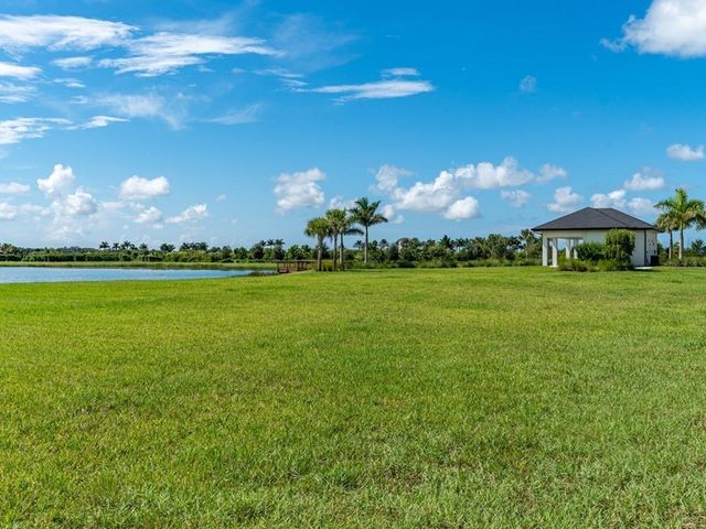 8504 SNOWFALL STREET, Sarasota, FL 34241