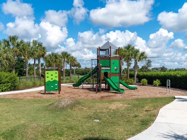 8504 SNOWFALL STREET, Sarasota, FL 34241