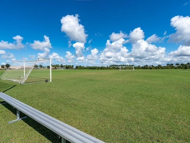 8504 SNOWFALL STREET, Sarasota, FL 34241