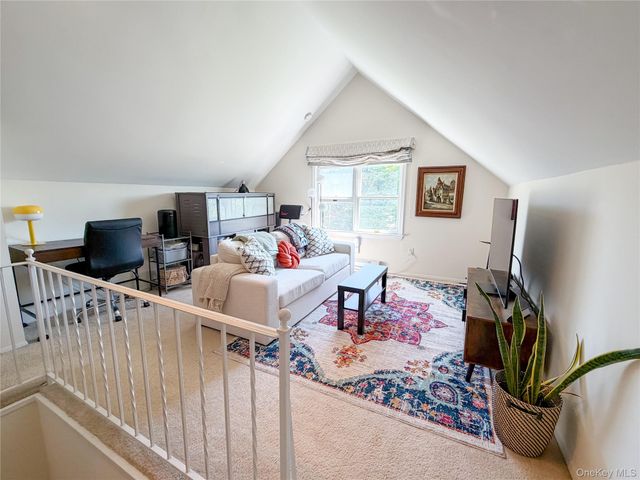 43 W Neck Road Apt 1, Huntington, NY 11743