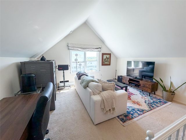 43 W Neck Road Apt 1, Huntington, NY 11743