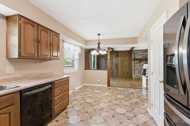 8046 Blairhouse Drive, Anderson Twp, OH 45244
