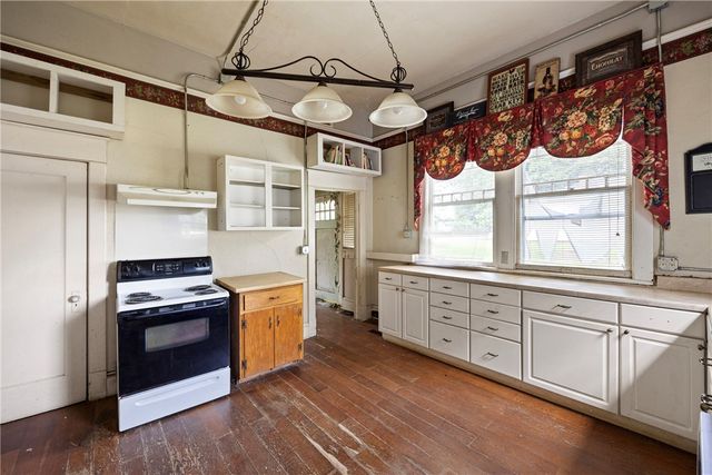 308 W Main Street, Atkins, AR 72823