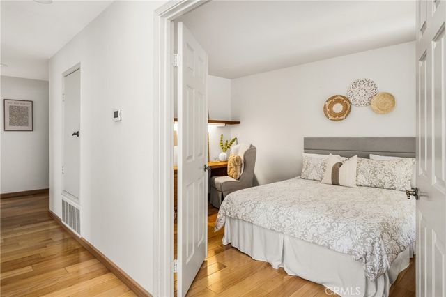 6 Whitecloud, Irvine, CA 92614