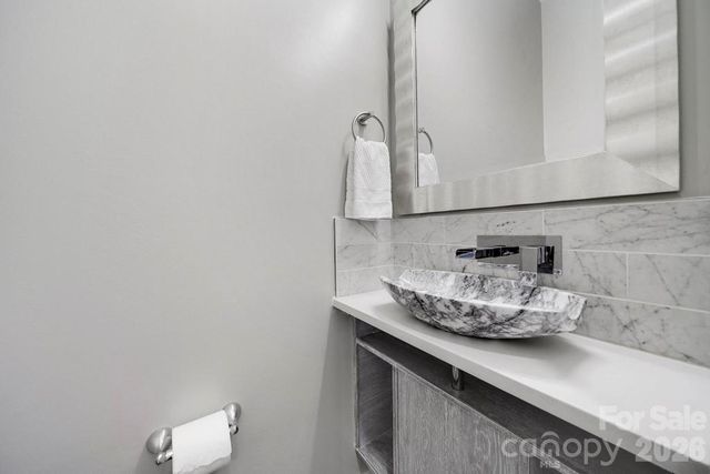 2401 Euclid Avenue 301, Charlotte, NC 28203