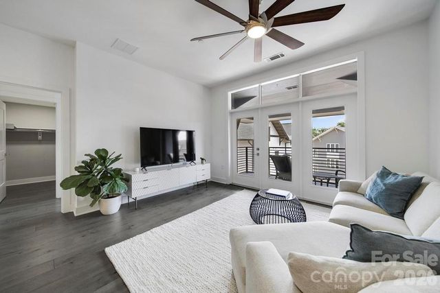 2401 Euclid Avenue 301, Charlotte, NC 28203