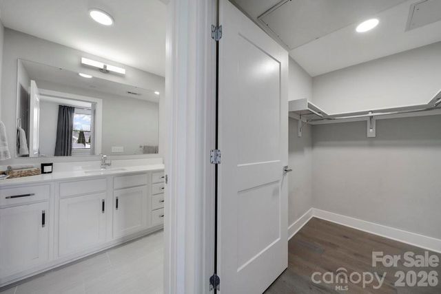 2401 Euclid Avenue 301, Charlotte, NC 28203