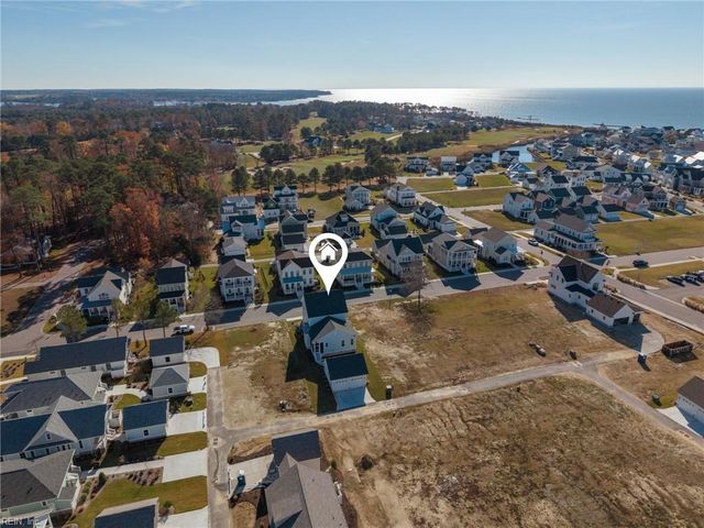 306 Bayside AVE, Cape Charles, VA 23310