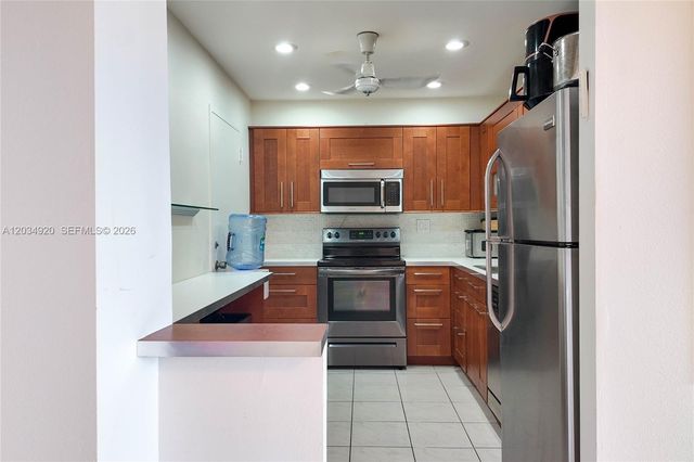 1950 S Ocean Dr 5B, Hallandale Beach, FL 33009