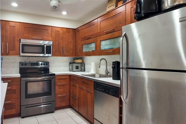1950 S Ocean Dr 5B, Hallandale Beach, FL 33009