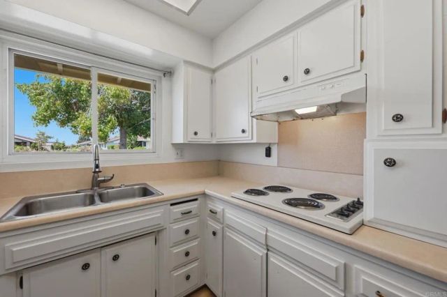 3685 Vista Campana North 41, Oceanside, CA 92057