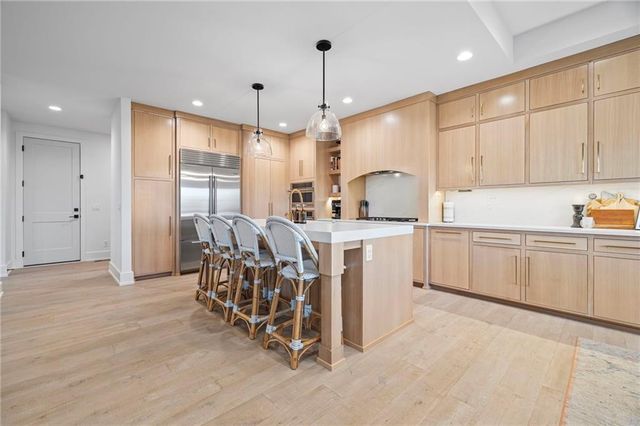 10126 N Kansas Court, Kansas City, MO 64155