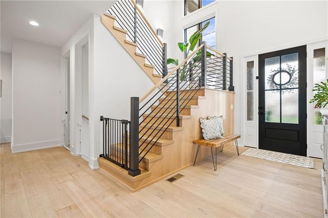 10126 N Kansas Court, Kansas City, MO 64155