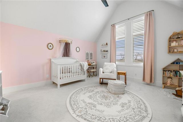 10126 N Kansas Court, Kansas City, MO 64155