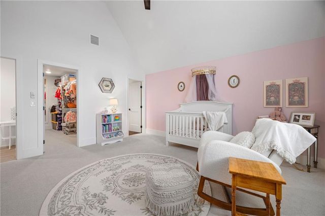10126 N Kansas Court, Kansas City, MO 64155