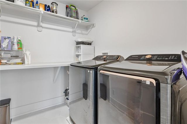 10126 N Kansas Court, Kansas City, MO 64155