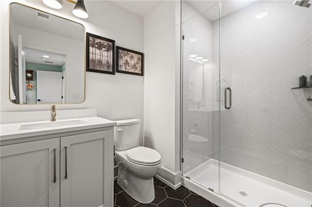 10126 N Kansas Court, Kansas City, MO 64155