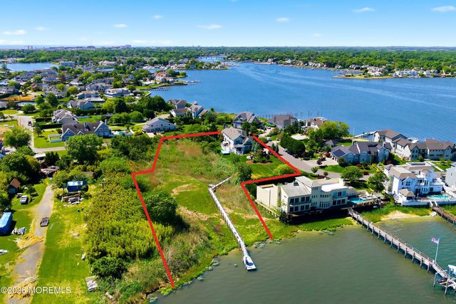 33 Highland Avenue, Monmouth Beach, NJ 07750