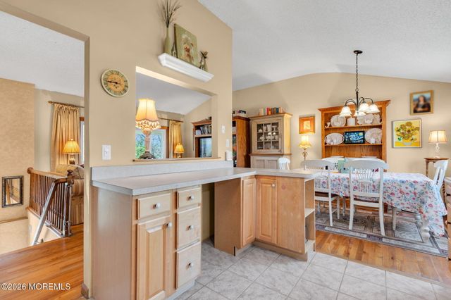 1018 Zircon Drive, Toms River, NJ 08753