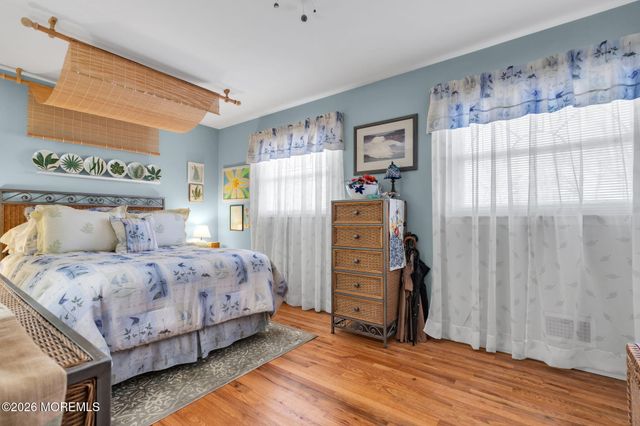 1018 Zircon Drive, Toms River, NJ 08753