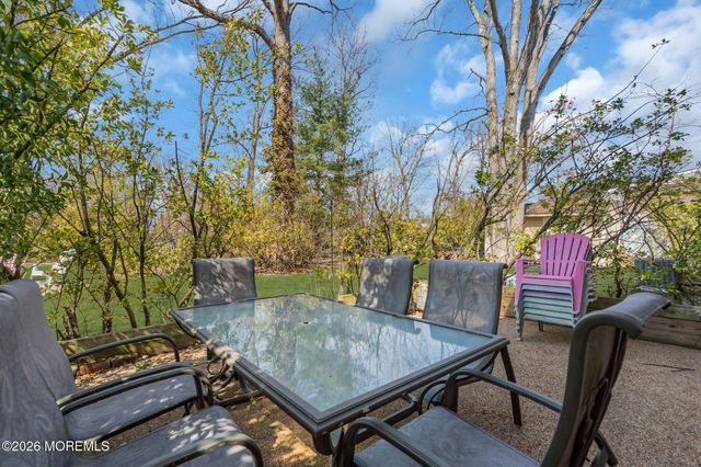 1018 Zircon Drive, Toms River, NJ 08753