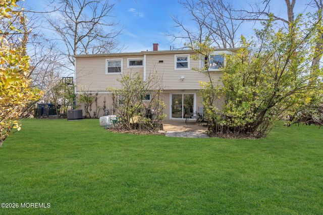 1018 Zircon Drive, Toms River, NJ 08753