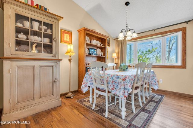 1018 Zircon Drive, Toms River, NJ 08753