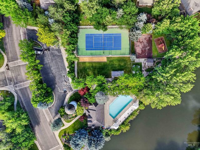 1670 S Willow Lake Way, Eagle, ID 83616