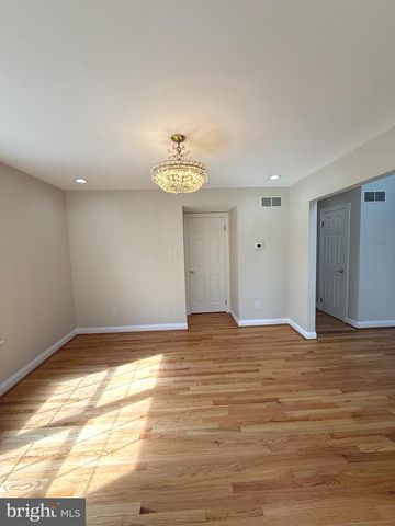 548 PALMER FARM DR, Yardley, PA 19067