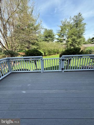 548 PALMER FARM DR, Yardley, PA 19067