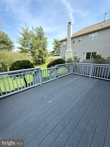 548 PALMER FARM DR, Yardley, PA 19067