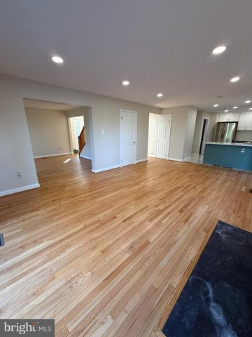 548 PALMER FARM DR, Yardley, PA 19067