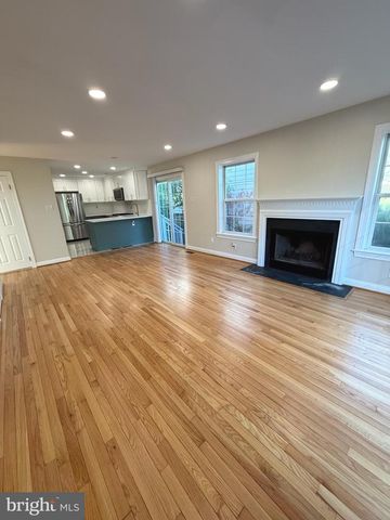 548 PALMER FARM DR, Yardley, PA 19067